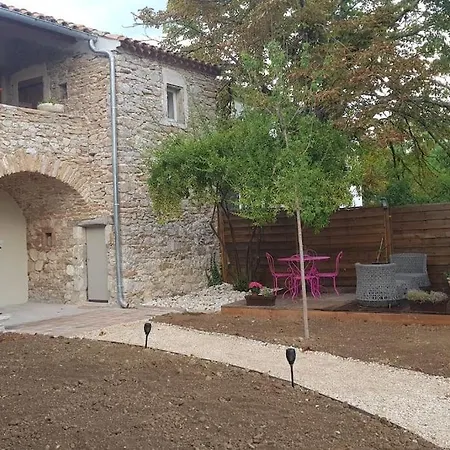 Le Du Mas Amouroux, Pres Du Mont Bouquet Prázdninový dům *